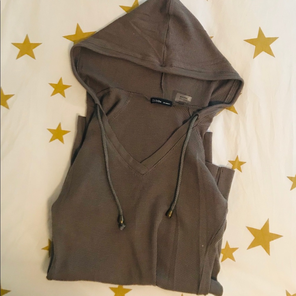 linQ Gray/Green Hoodie Shirt Size Small